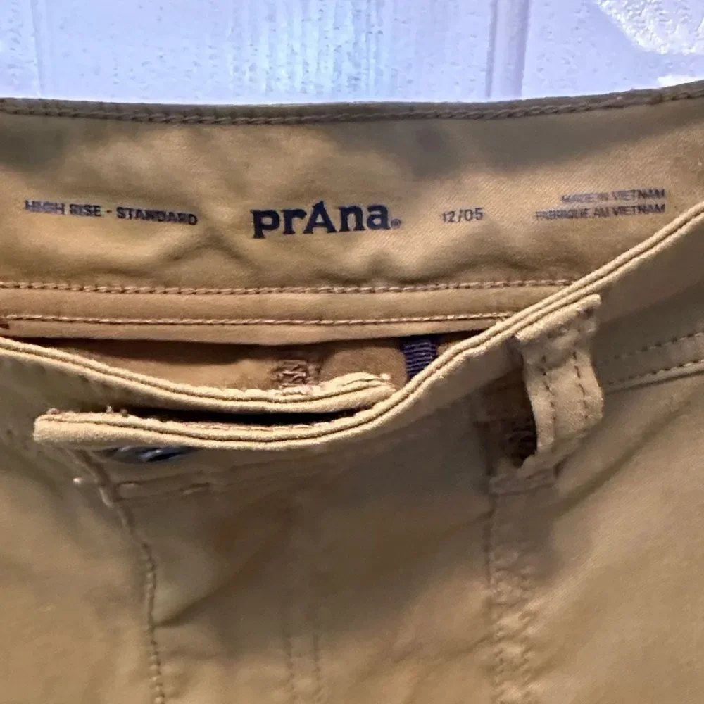 Prana Women's Brown Athletic Shorts Hiking Camping Outdoors Active - Picture 2 of 6